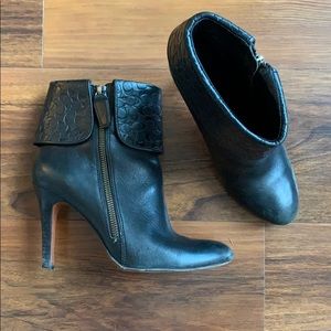 Coach Black Signature Leather Booties 7.5 B Medium